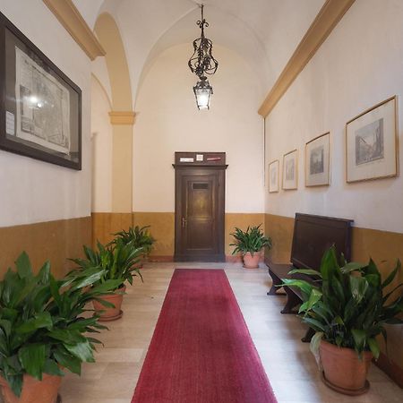 Lussuoso Appartamento Nel Cuore Del Centro Storico Bologna Bagian luar foto